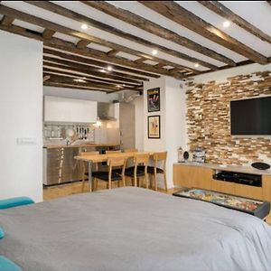 Relais Cocorico Eiffel Tower Apartment